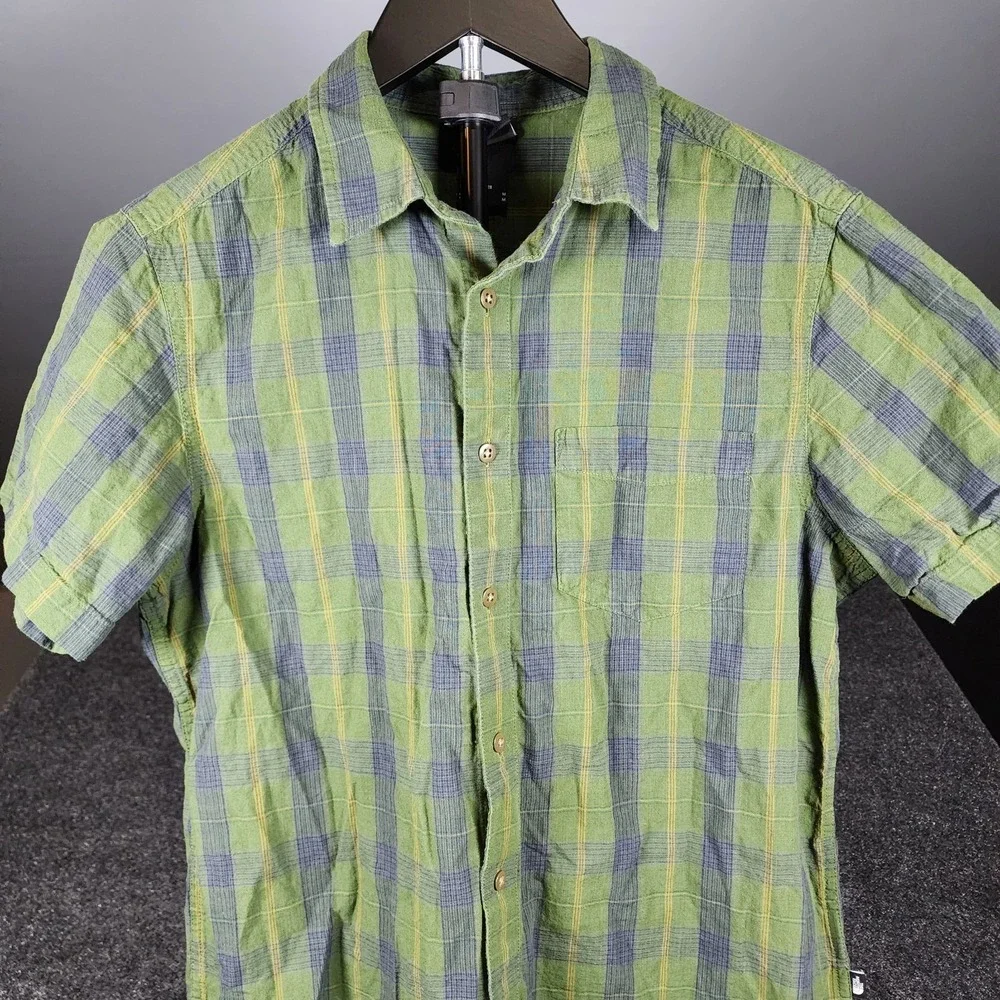 The North Face Green Baytrail Plaid Men's M Short Sleeve Button‎ Up Camp Shirt